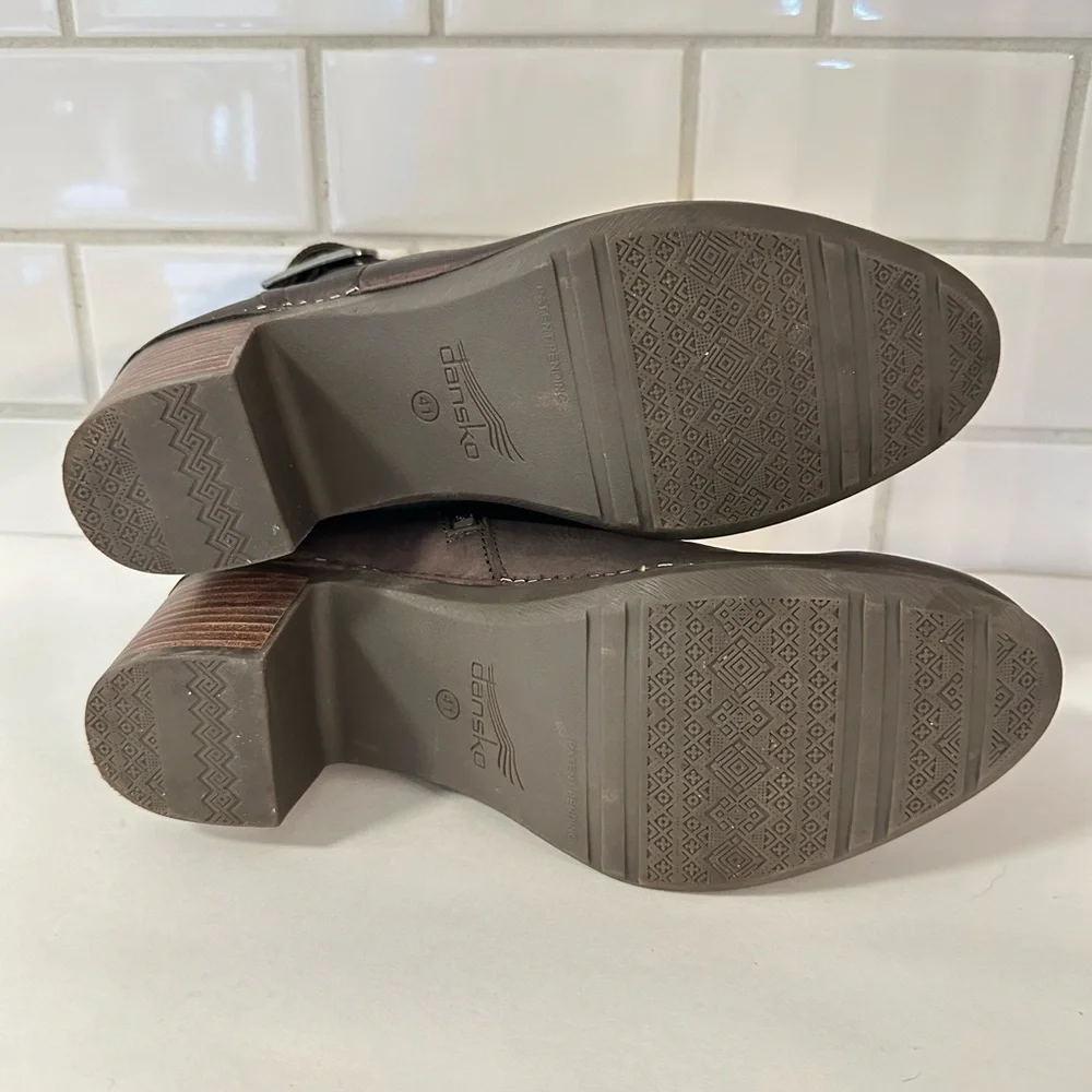 DANSKO 41 Hartley nubuck leather woman side zip 2.25